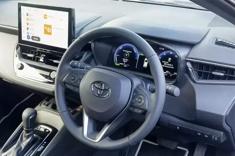 TOYOTA COROLLA HATCHBACK 2.0 Hybrid Design 5dr CVT