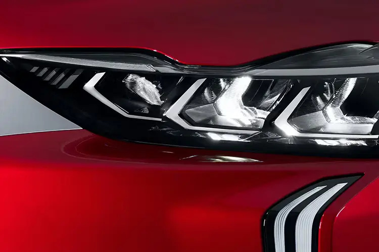 DS DS 3 HATCHBACK 1.2 PureTech 130 Performance Line 5dr EAT8