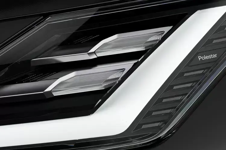 POLESTAR 4 COUPE 200kW 100kWh LR Single Motor Plus [Pilot] 5dr Auto