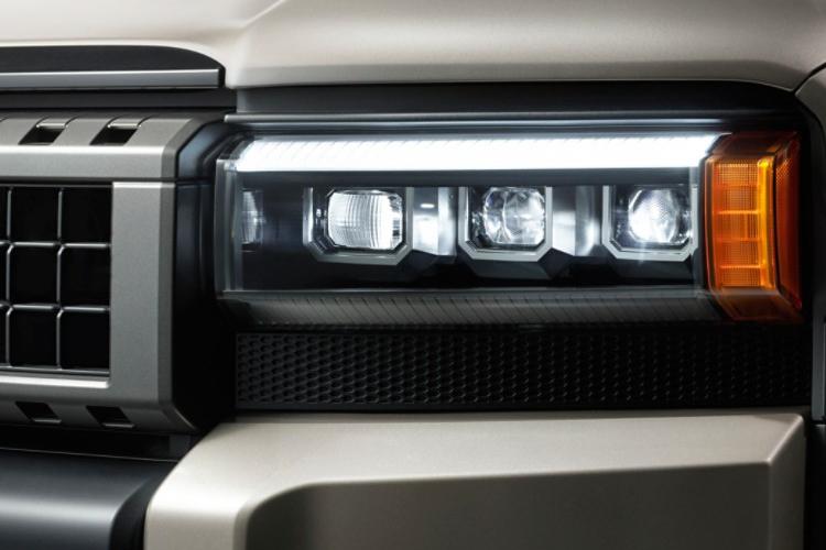 TOYOTA LAND CRUISER SW SPECIAL EDITIONS 2.8 D-4D 204 First Edition 5dr Auto 7 Seats