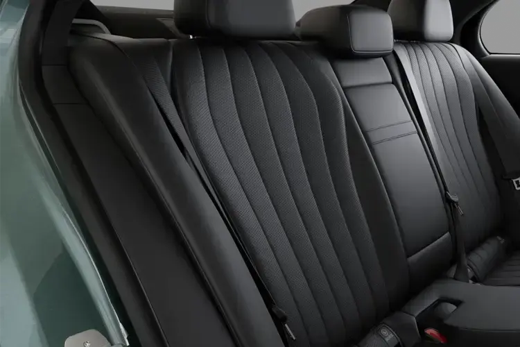 MERCEDES-BENZ E CLASS DIESEL SALOON E300de Urban Edition 4dr 9G-Tronic