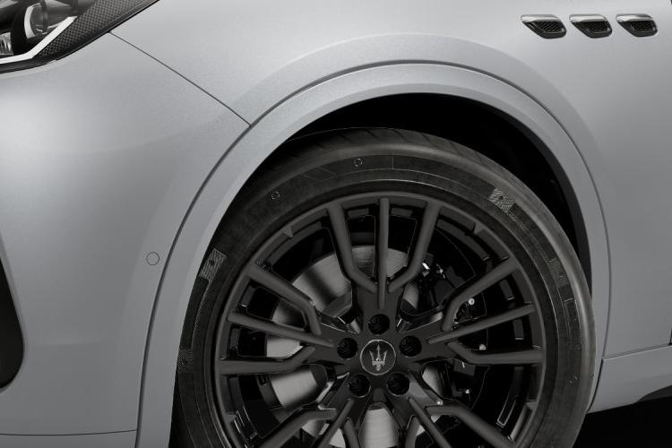 MASERATI GRECALE ESTATE 48V MHEV 300 5dr Auto