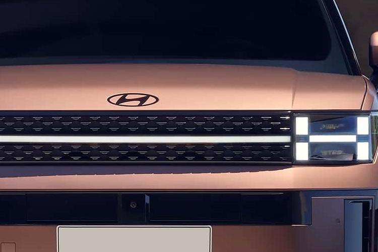 HYUNDAI SANTA FE DIESEL ESTATE 2.2 CRDi Premium SE 5dr 4WD Auto