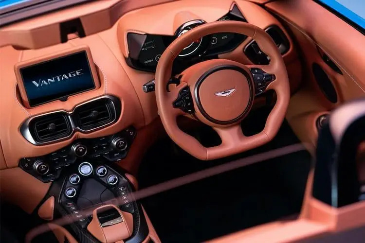 ASTON MARTIN V8 VANTAGE ROADSTER 2dr ZF 8 Speed Auto