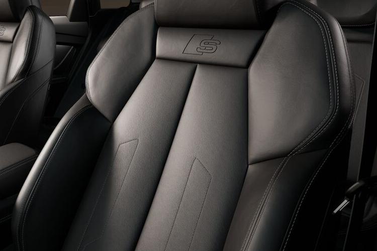 AUDI Q4 E-TRON ESTATE SPECIAL EDITIONS 220kW 50 Quattro 82.77kWh Edition1 5dr Auto [Tech]