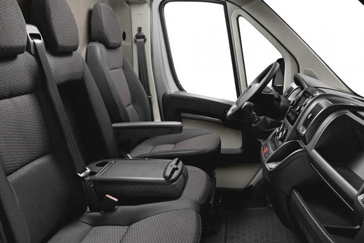 PEUGEOT BOXER 335 L3 DIESEL 2.0 BlueHDi Curtainside 130ps Plus