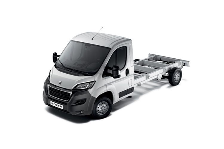 PEUGEOT BOXER 335 L3 DIESEL 2.2 BlueHDi Floor Cab S 140ps