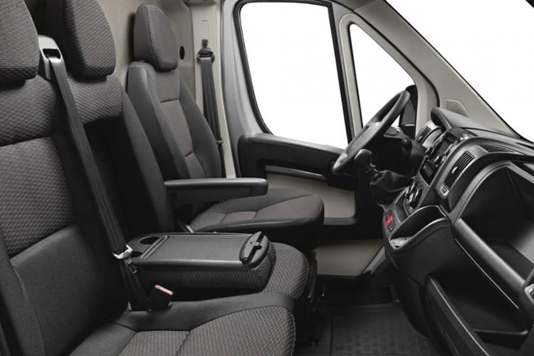 PEUGEOT BOXER 335 L3 DIESEL 2.2 BlueHDi Floor Cab S 140ps
