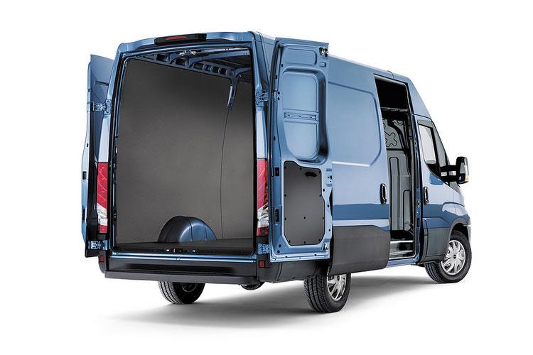 IVECO DAILY 35C16 DIESEL 2.3 H/R Semi-Window Crew Van 3520L WB Hi-Matic