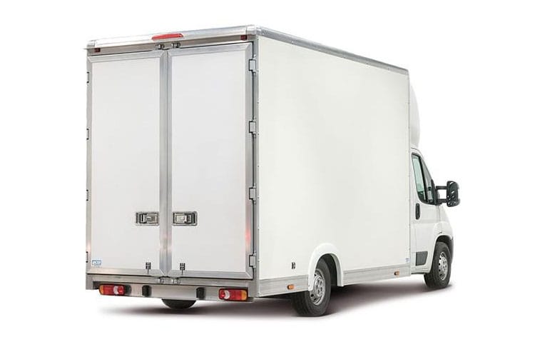 PEUGEOT BOXER 335 L3 DIESEL 2.2 BlueHDi Low floor Luton 140ps
