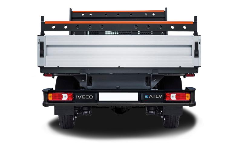 IVECO DAILY 70C18 DIESEL 3.0 Business Crew Cab Chassis 4350 WB