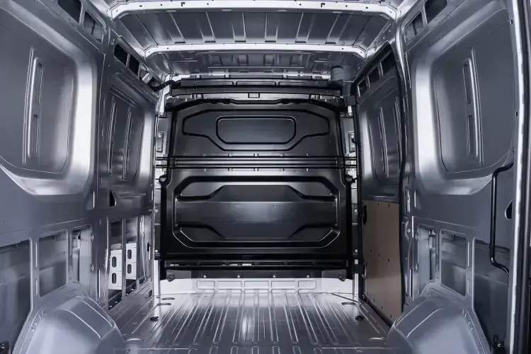 NISSAN INTERSTAR F40 L2 ELECTRIC 105kW 87kWh H2 Tekna Van Auto