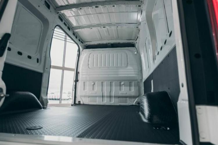 MAXUS E DELIVER 9 LWB ELECTRIC FWD 150kW Extra High Roof Van 77kWh Auto [22kW]