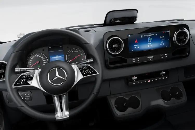 MERCEDES-BENZ eSPRINTER 314 L2 ELECTRIC RWD 100kW 81kWh Pro Chassis Cab Auto